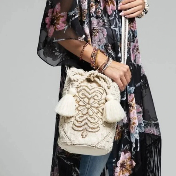 New! Boho Handwoven Bucket Shoulder Bag - Picture 11 of 11